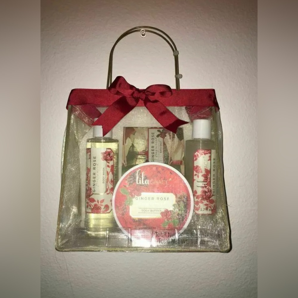 New LILA GRACE Ginger Rose 5-Piece Bath & Body Organza Tote Set
